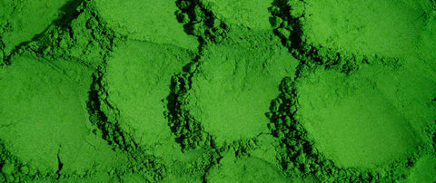 Spirulina & chlorella for your skin: what's behind it?